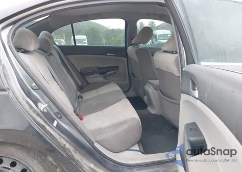 2010 Honda Accord 2.4 Lx z USA, uszkodzony, nr VIN 1HGCP2F34AA153354